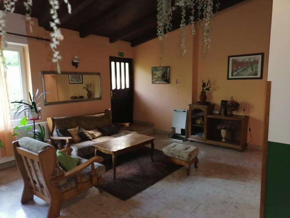 Sulentic Sobe I Restoran Bed and Breakfast Virovitica Esterno foto