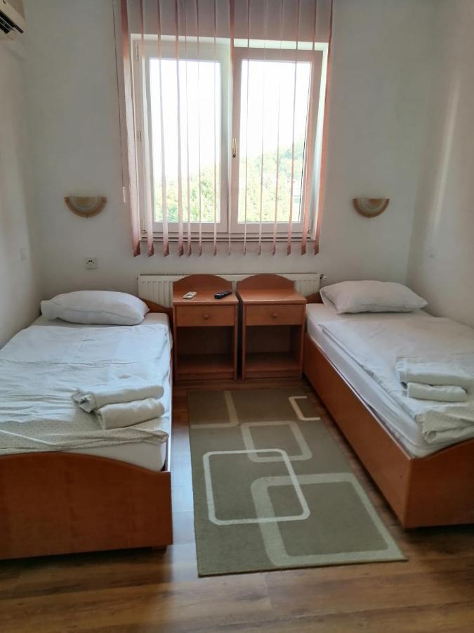 Sulentic Sobe I Restoran Bed and Breakfast Virovitica Esterno foto